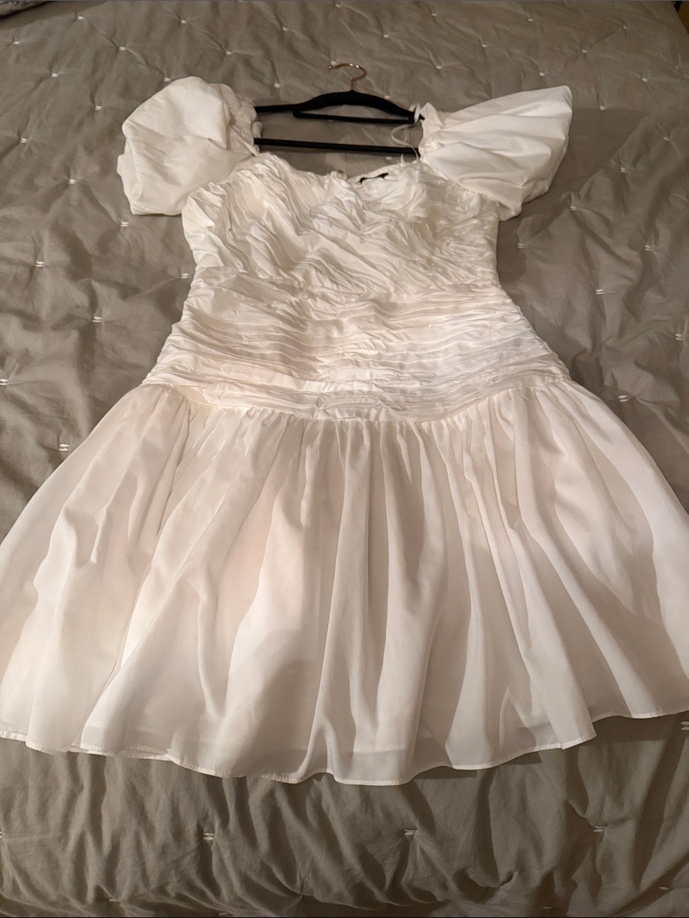 DO+BE White Puff Sleeve Ruched Bodice Mini Dress